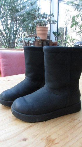 Uggs 1017509 schwarz - -, s/n